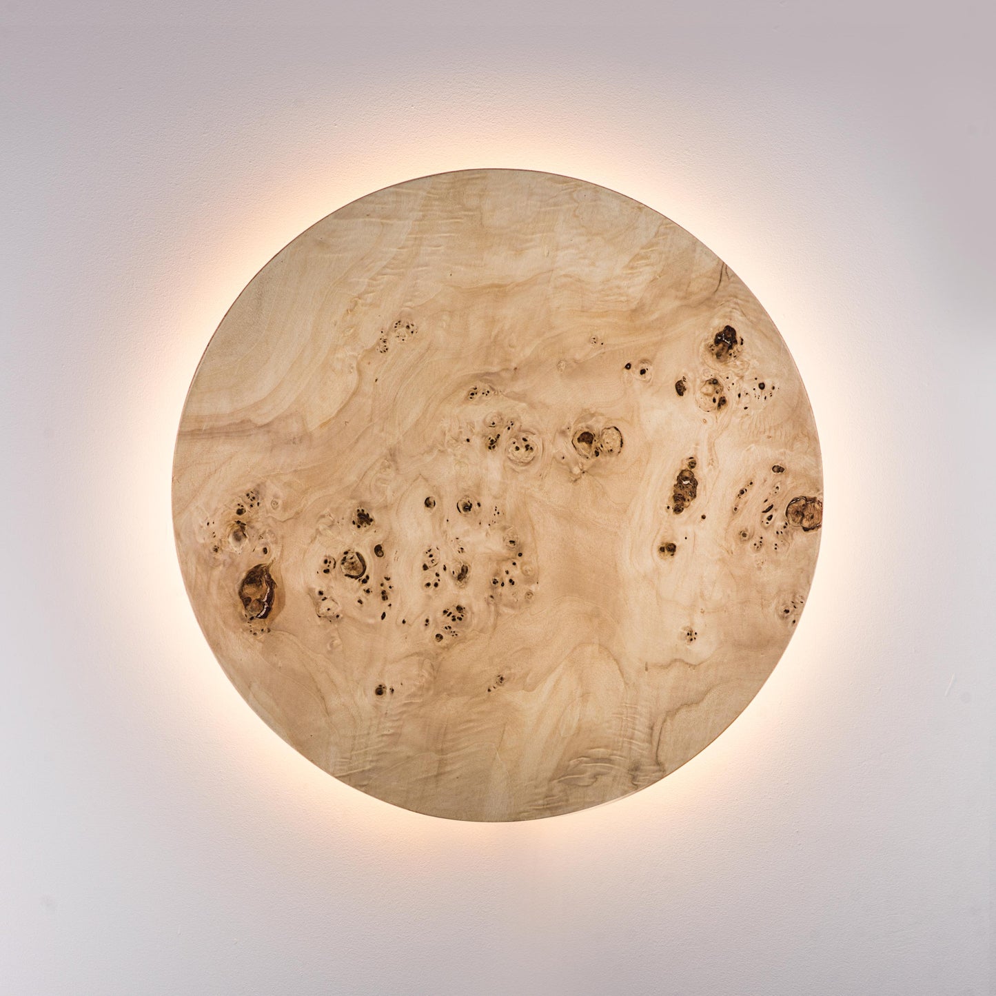 Burl Poplar Wood Wall Light: Round LED Sconce - Japandi Lighting