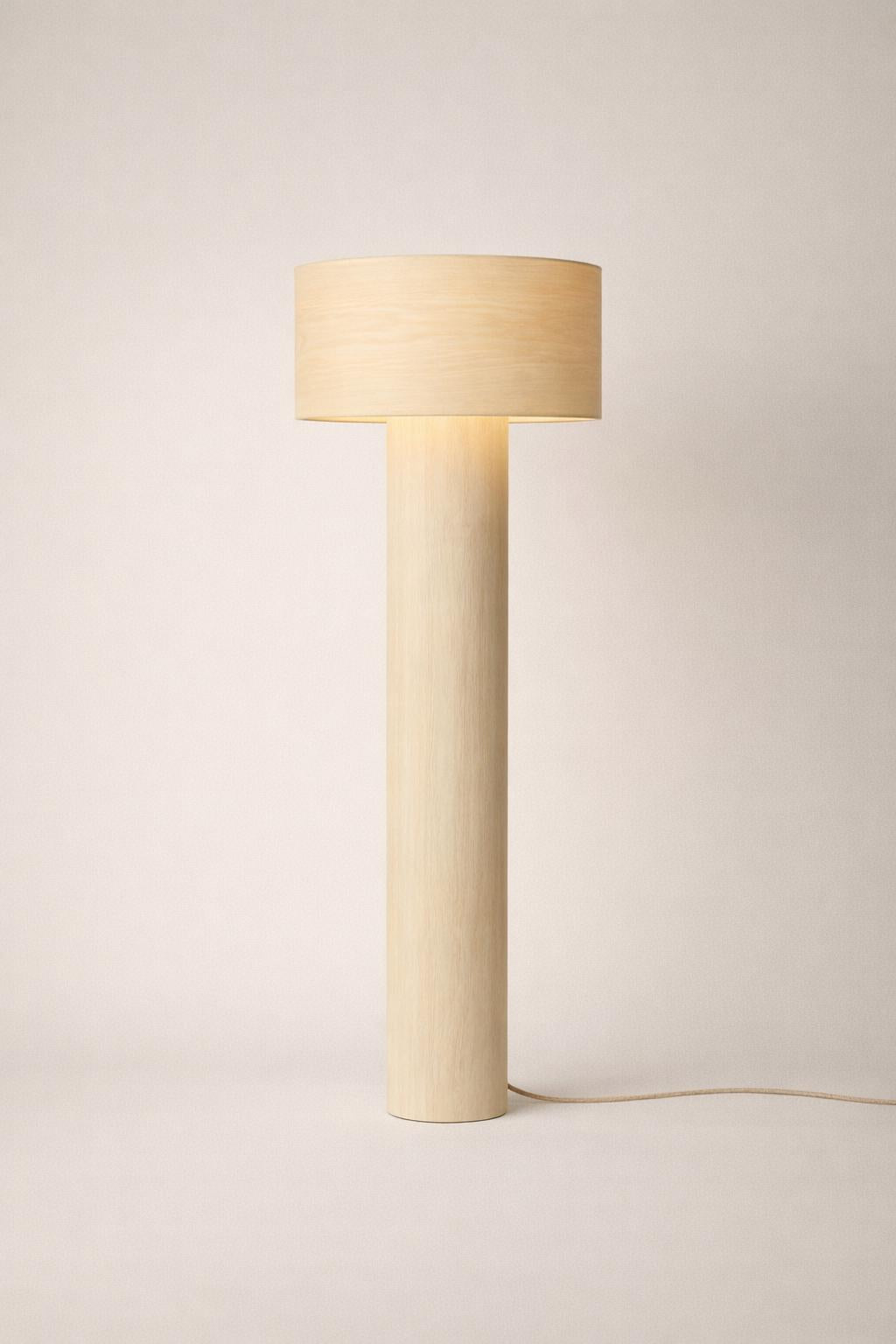 Sculptural Maple Floor Lamp – Handmade Minimalist Ambient Lighting